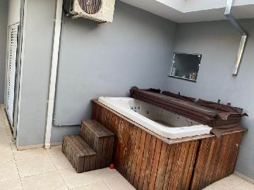 Jacuzzi