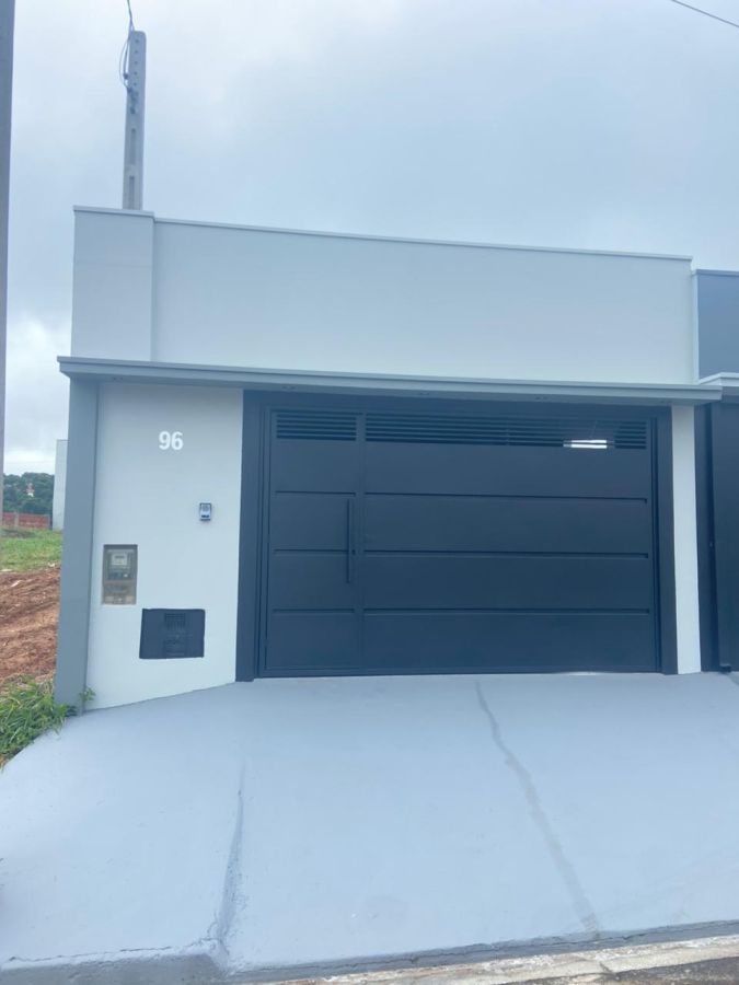 Casa - Venda - L�via - Botucatu - SP